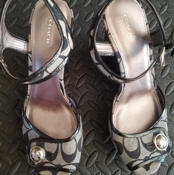 Coach - Picture 2 of 2